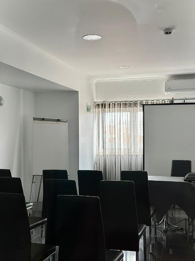 Be One Hotel Caldas Da Rainha - By Mhmb Hospitality מראה חיצוני תמונה