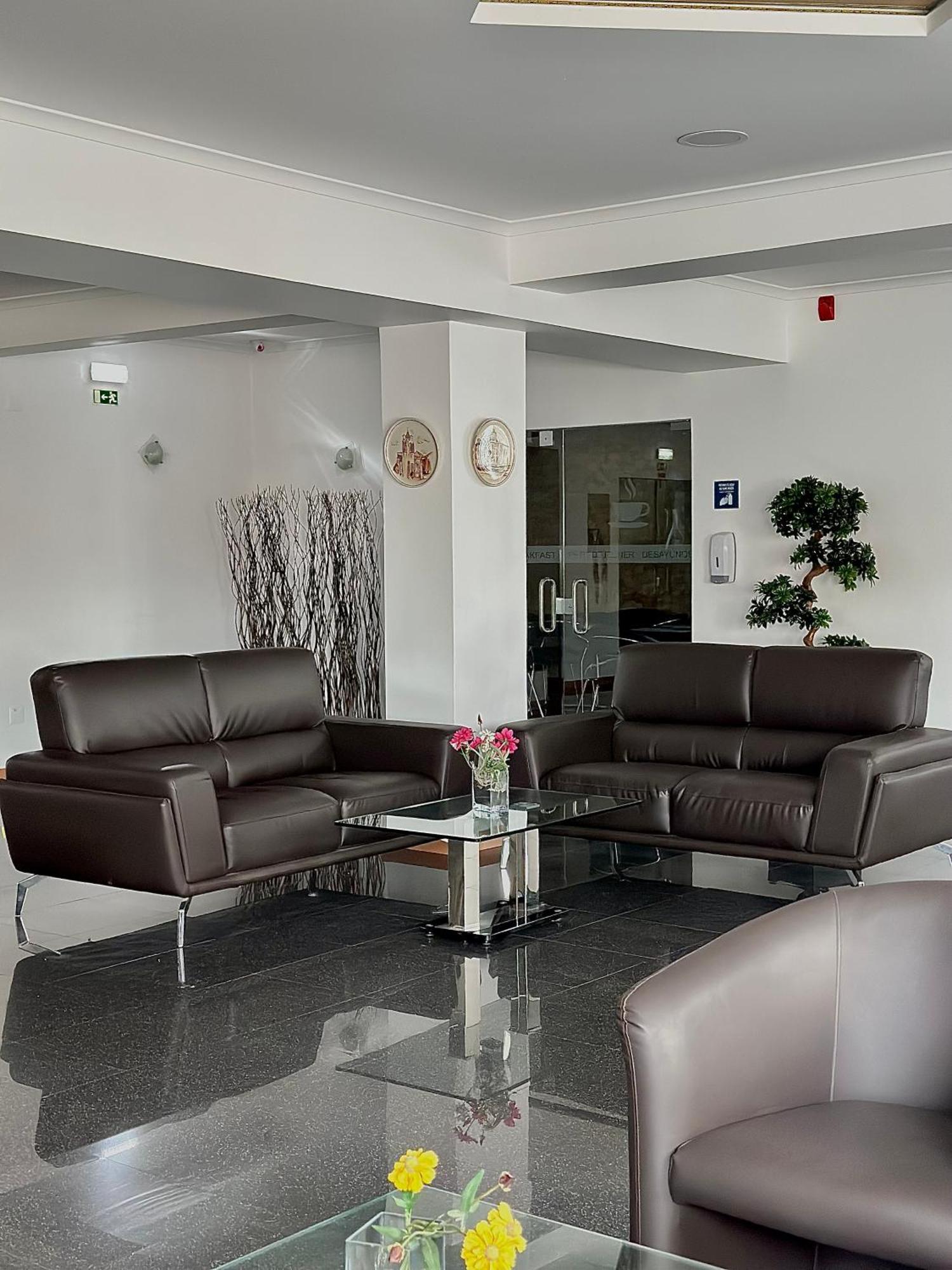 Be One Hotel Caldas Da Rainha - By Mhmb Hospitality מראה חיצוני תמונה