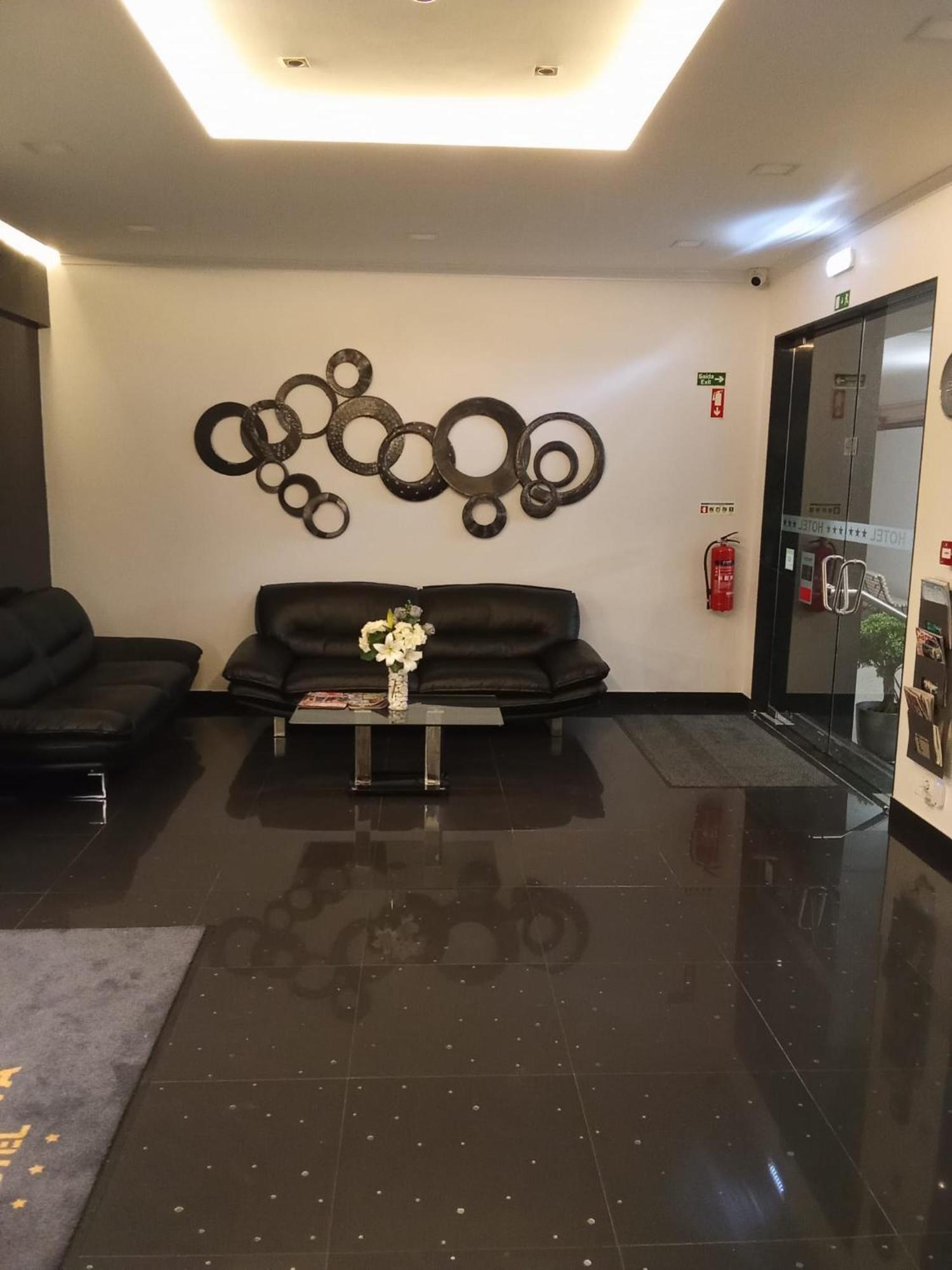 Be One Hotel Caldas Da Rainha - By Mhmb Hospitality מראה חיצוני תמונה